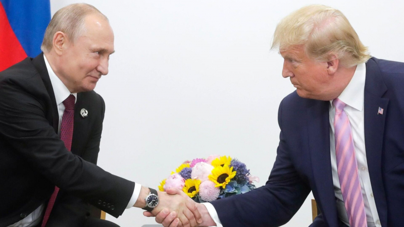 Общение Путина и Трампа всегда содержательное, заявил Песков
