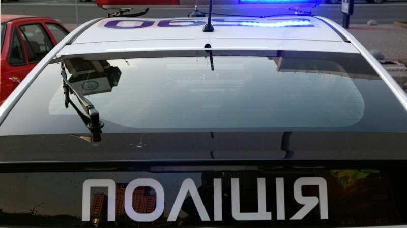 Неизвестный взорвал гранату в торговом центре в Киеве