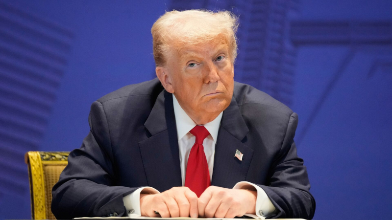 Опрос показал, как в США относятся к депортации Трампом нелегалов