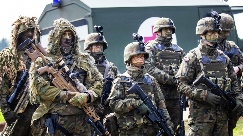 В Польше армия проверяет ведущие на Украину ж/д пути после взрыва